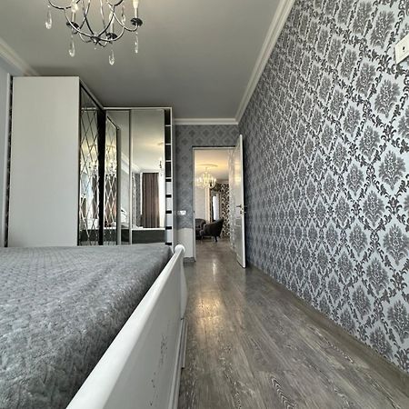 Beautiful Apartment In Yerevan) Esterno foto